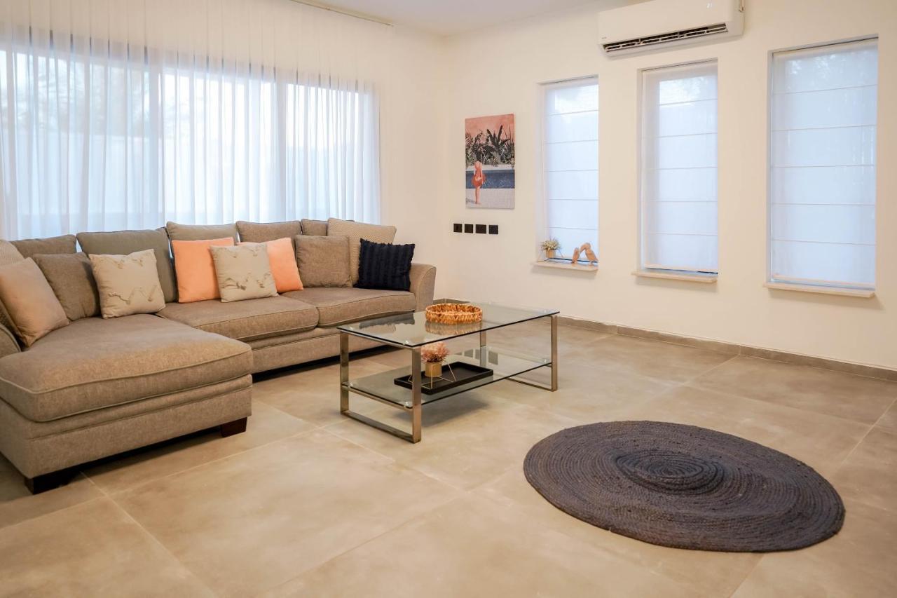 וילה רוני בריכה מחוממת Villa Roni Heated Pool Ejlat Exteriér fotografie